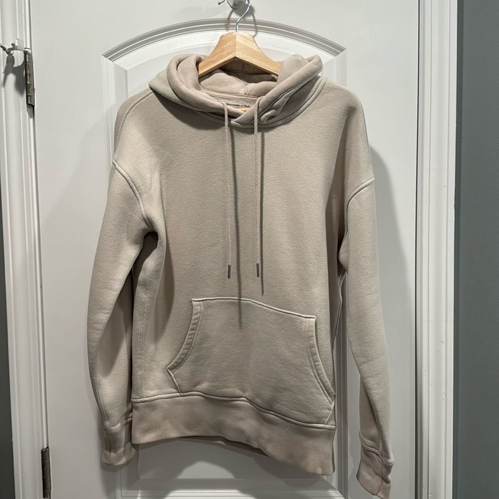 Abercrombie & Fitch Essentials Hoodie